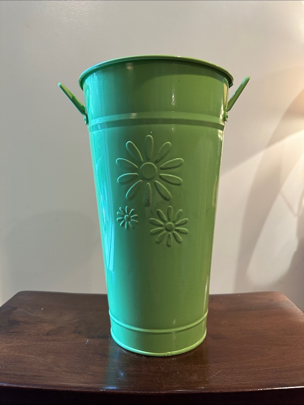 Large florist bucket with handles • metal